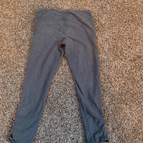 Capris - Picture 3 of 5